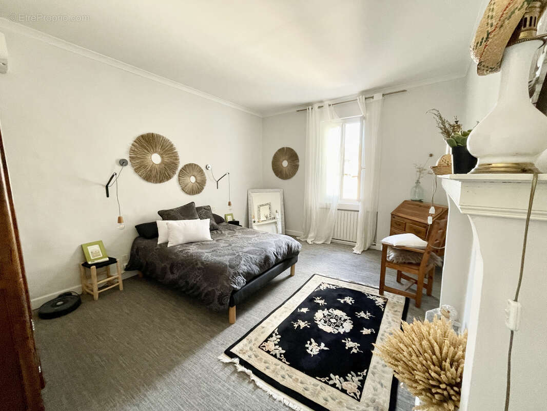 Maison à AIGUES-VIVES