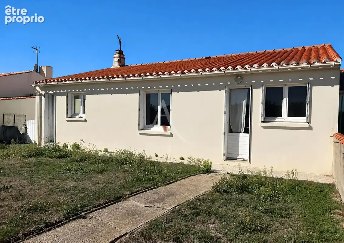 EXCLUSIVITÉ- Maison de plain-pied avec jardin et garage - Bouin. - photo 3