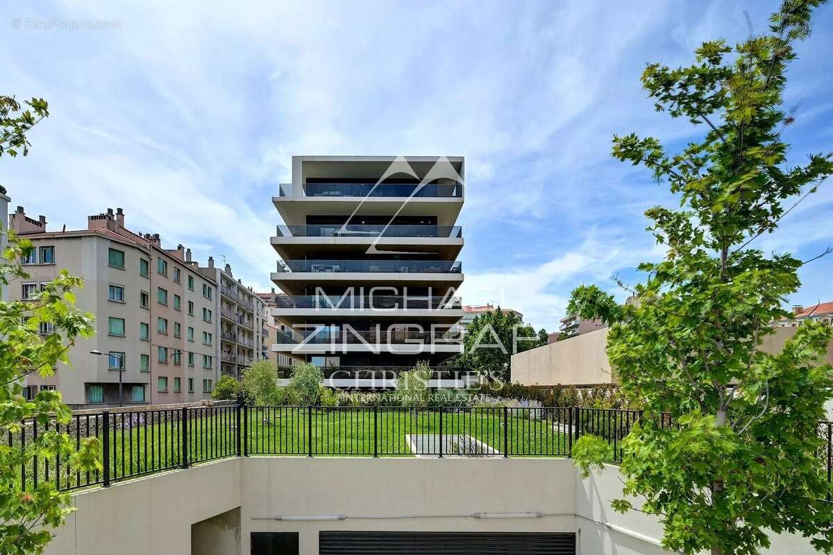 Appartement à MARSEILLE-7E