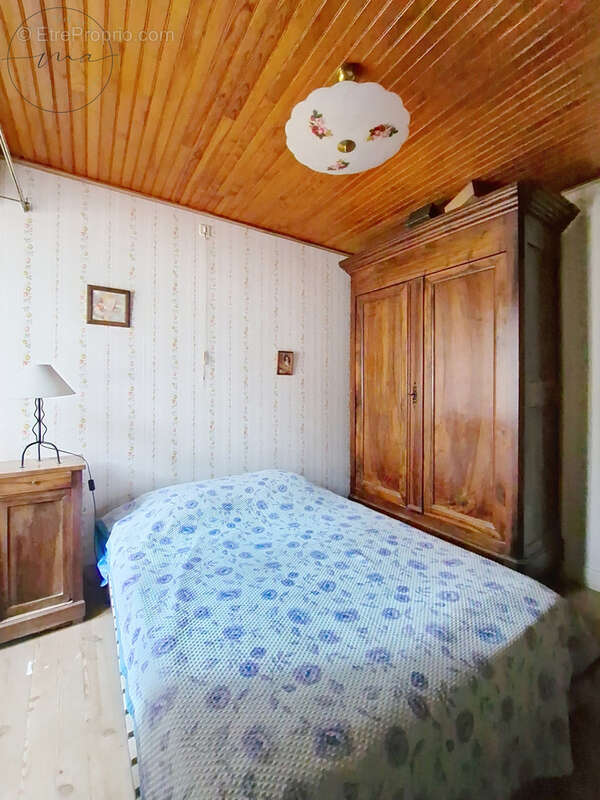 Maison à LACAUNE