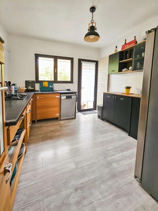 Maison à NISSAN-LEZ-ENSERUNE