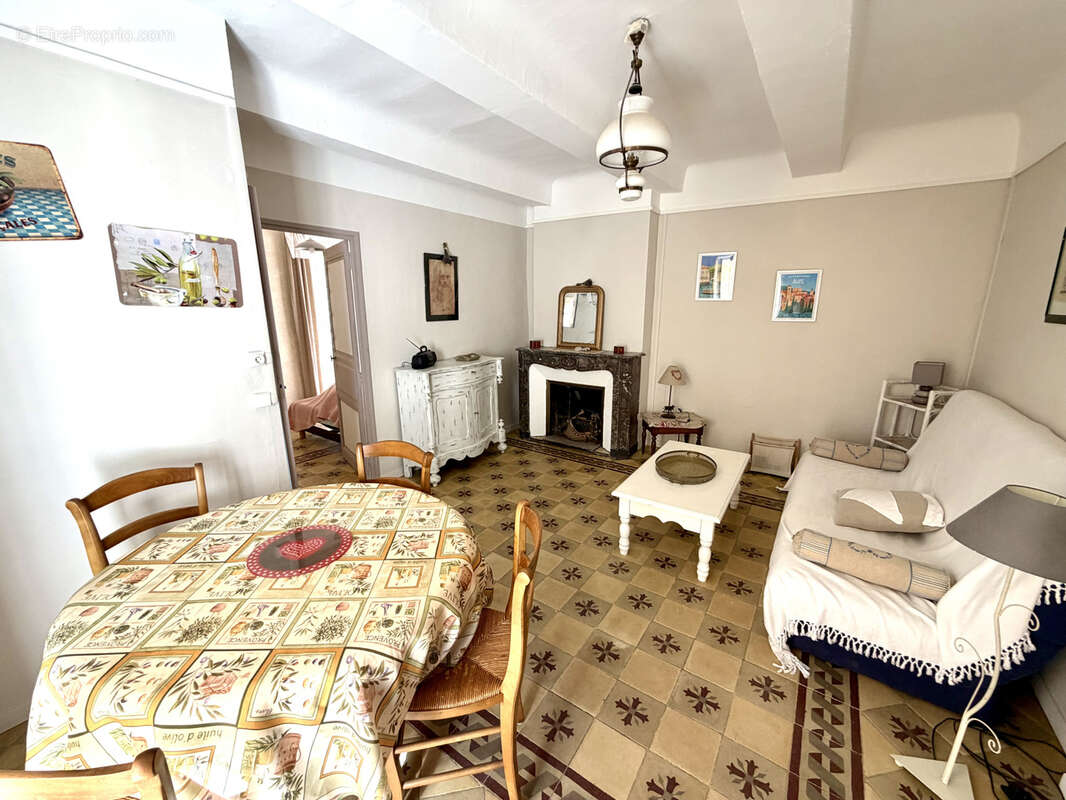 Appartement à AUPS