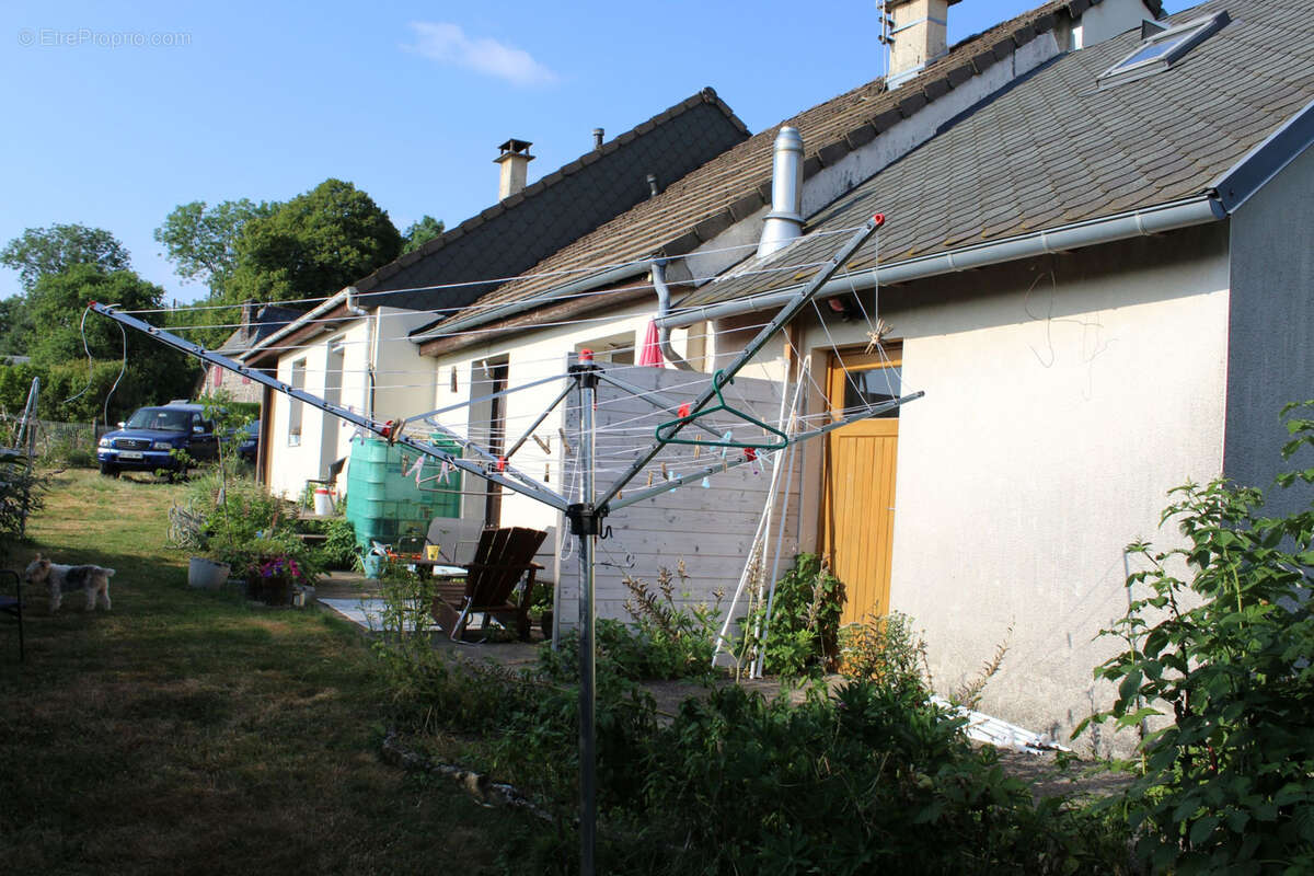 Maison à ANGLARDS-DE-SALERS