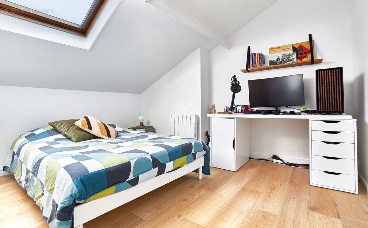 Duplex cocooning Saint Germain En Laye 4 pièces 85.67 m2 au sol - photo 5