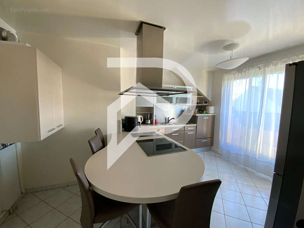 Appartement à MAUREPAS