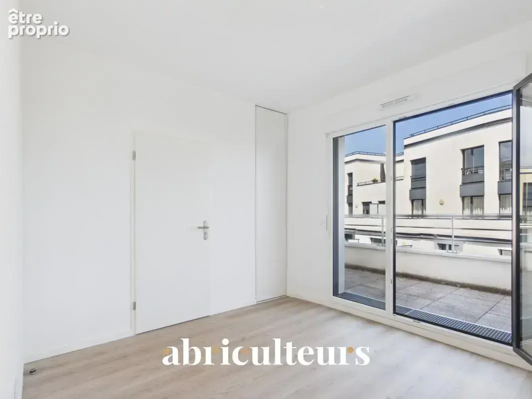 Appartement familial T5 de 91 m² avec terrasses et parkings – Colombes (92700) - photo 13