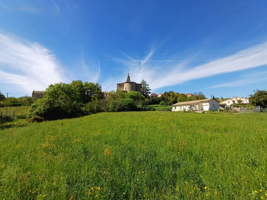 Terrain à SAINT-PRIVAT