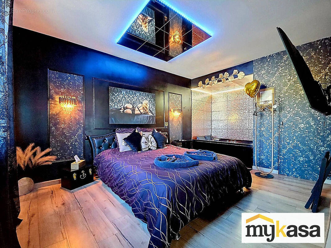 Commerce à FOS-SUR-MER