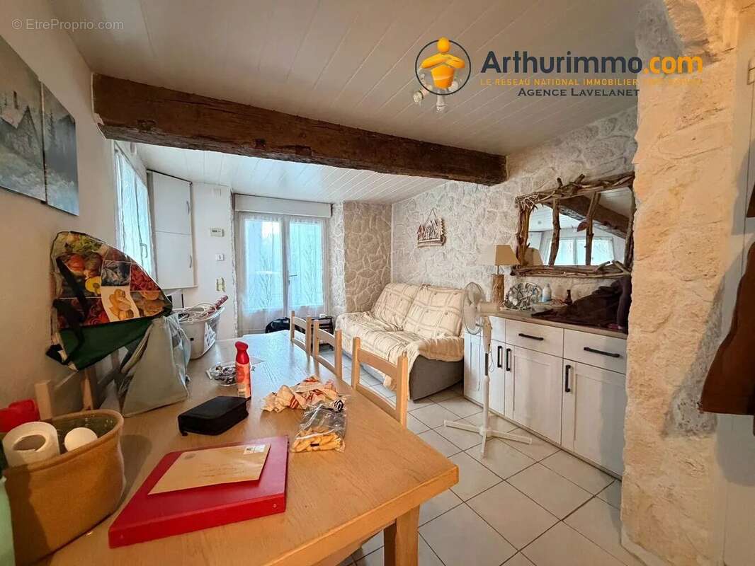 Maison à VILLENEUVE-D'OLMES