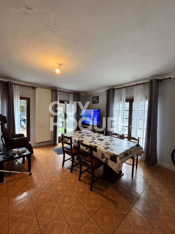 Maison à LES PAVILLONS-SOUS-BOIS