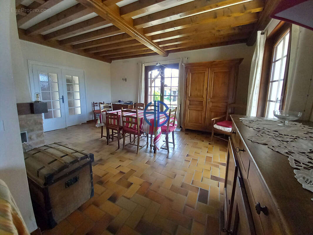 Maison à BEAUREPAIRE