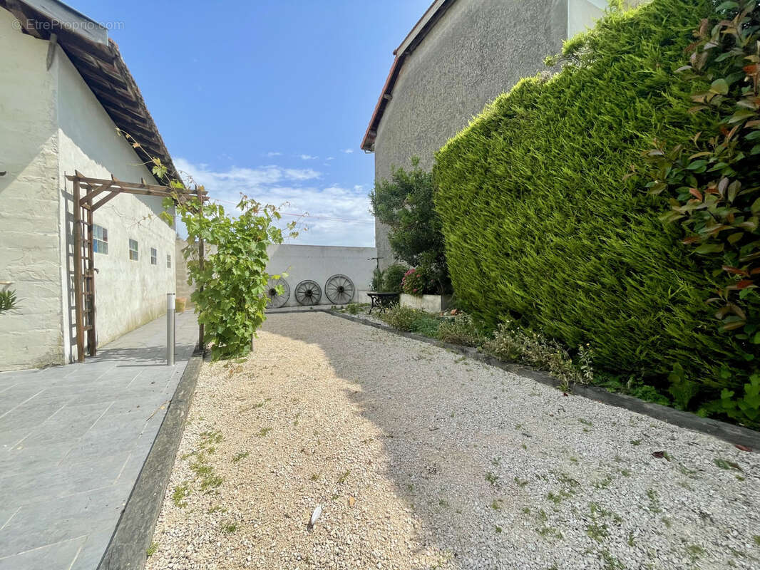 Maison à VIC-EN-BIGORRE