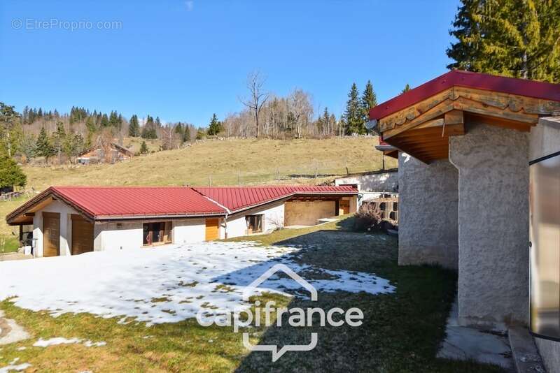 Maison à LES ROUSSES