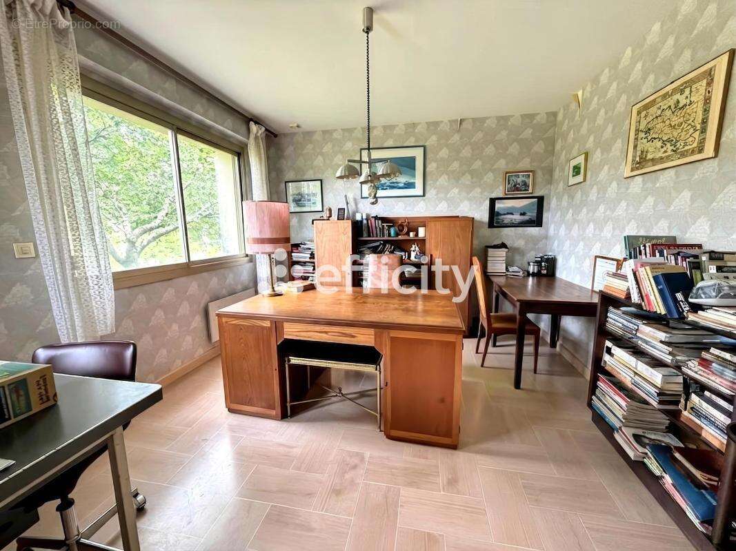 Maison 220 m² à Vern-Sur-Seiche  - photo 10