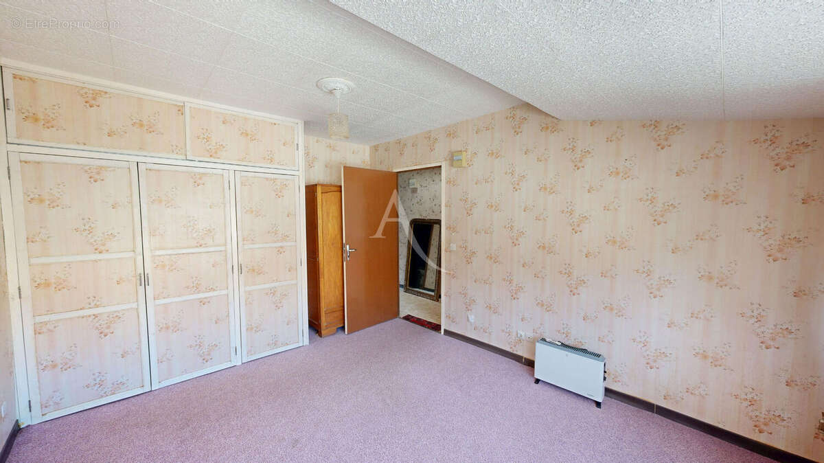 Maison d'habitation en centre ville - photo 12