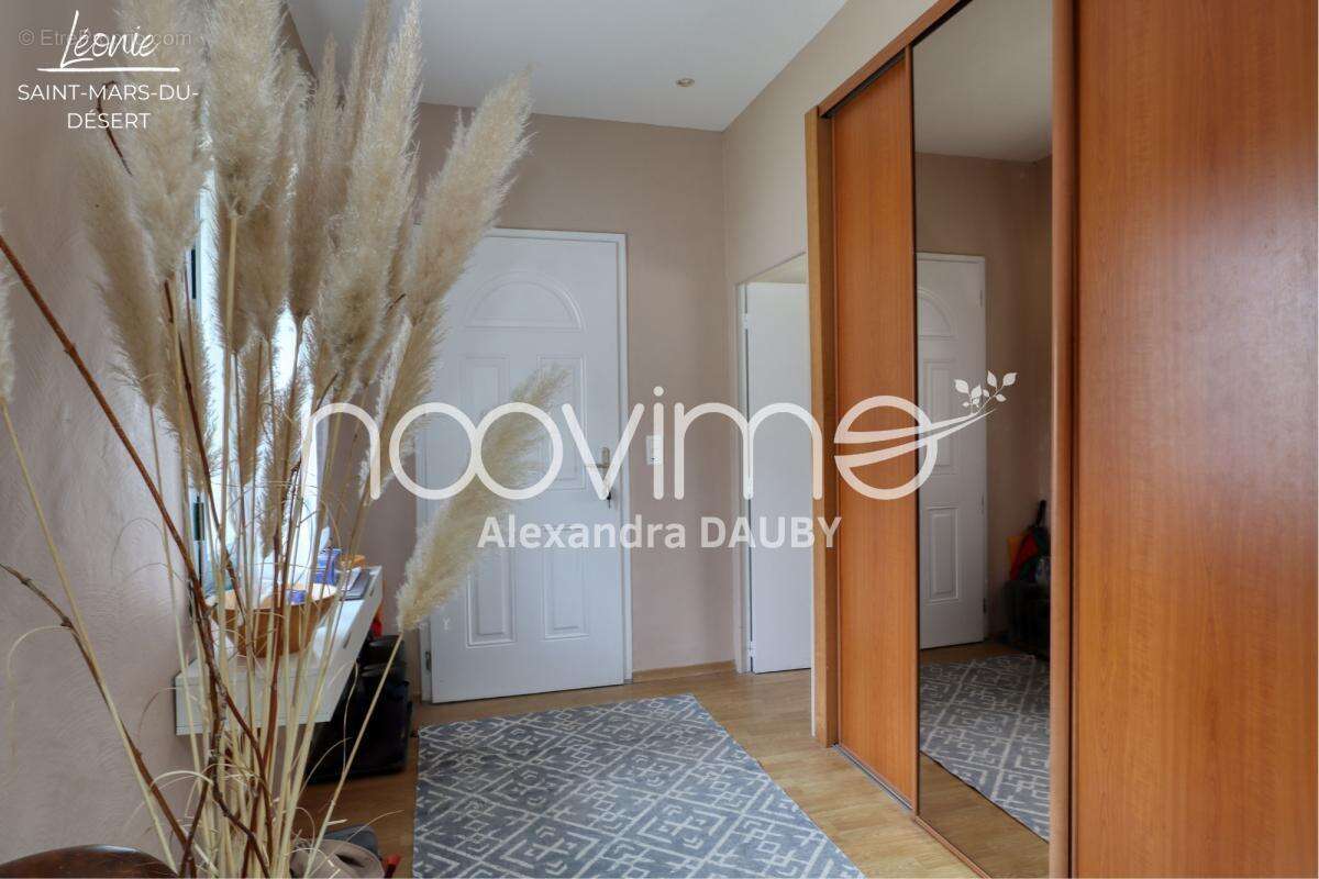 Maison à SAINT-MARS-DU-DESERT