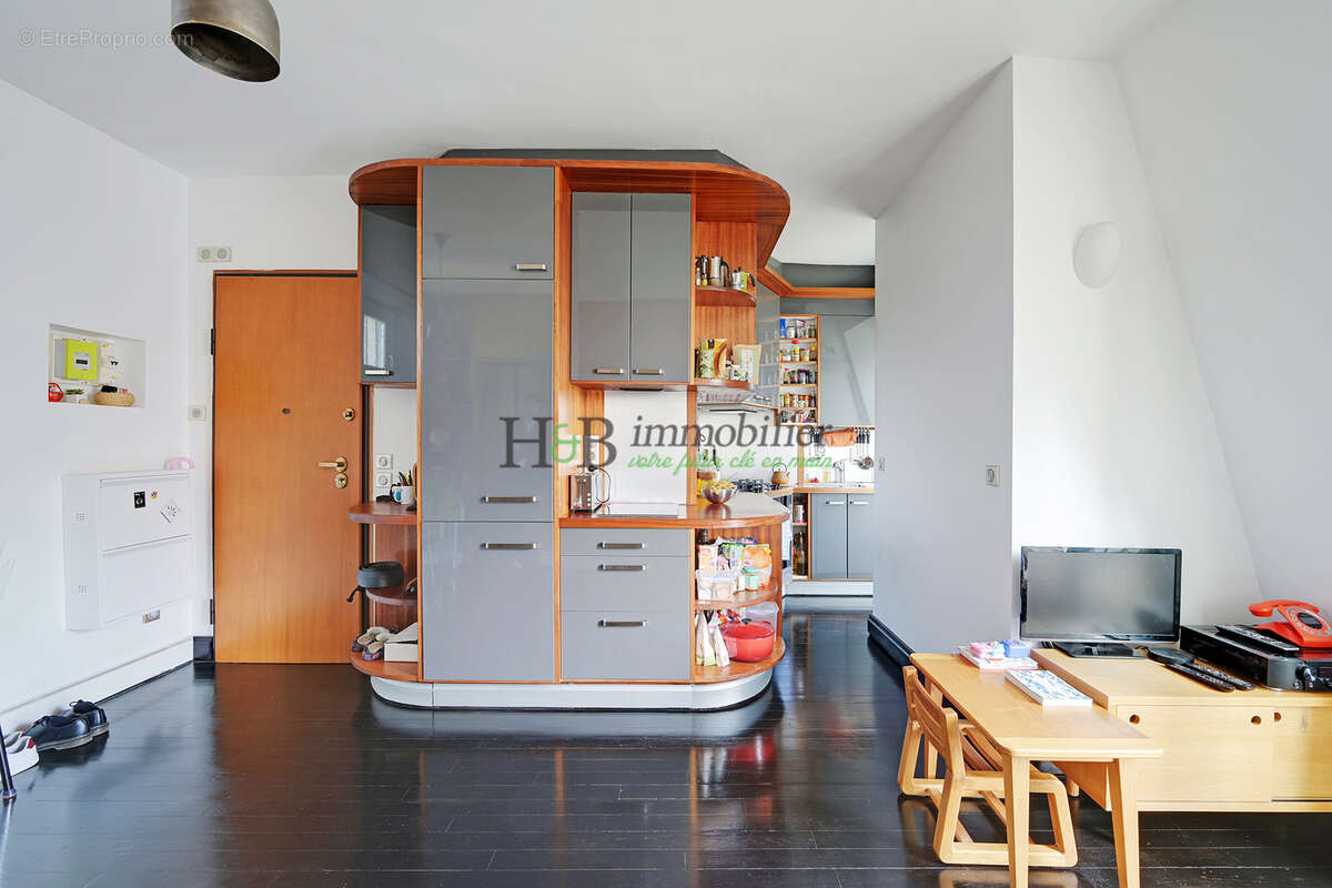 Appartement à PARIS-11E