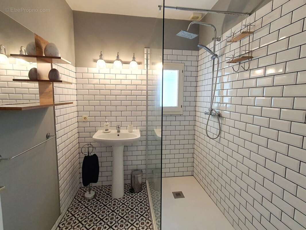 Belle maison de 6/7 chambres avec piscine et petit appartement - photo 12