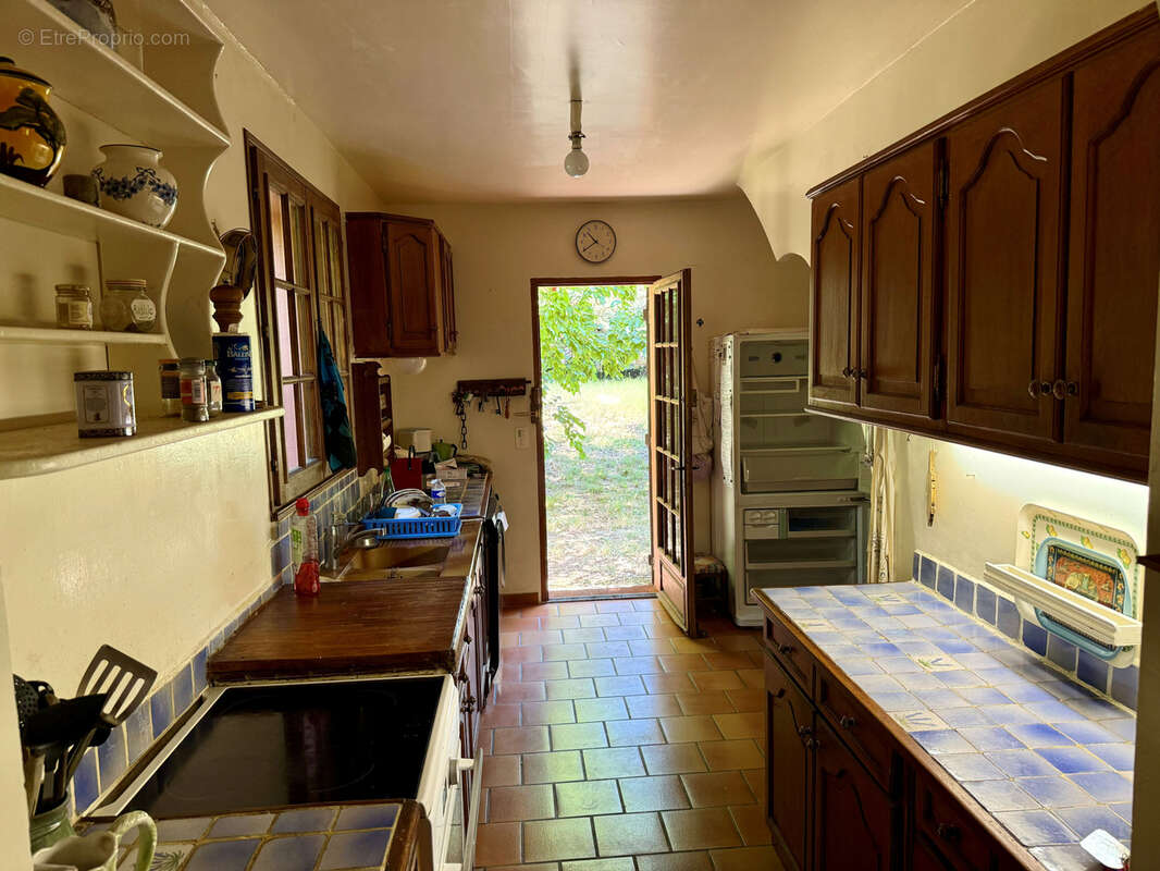 maison T6 de 135 m2 sur 1172 m2 de terrain - photo 11