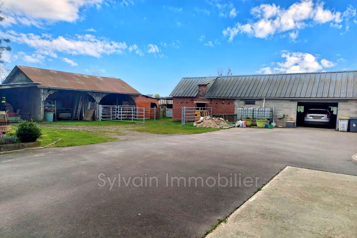 Maison à LA FEUILLIE