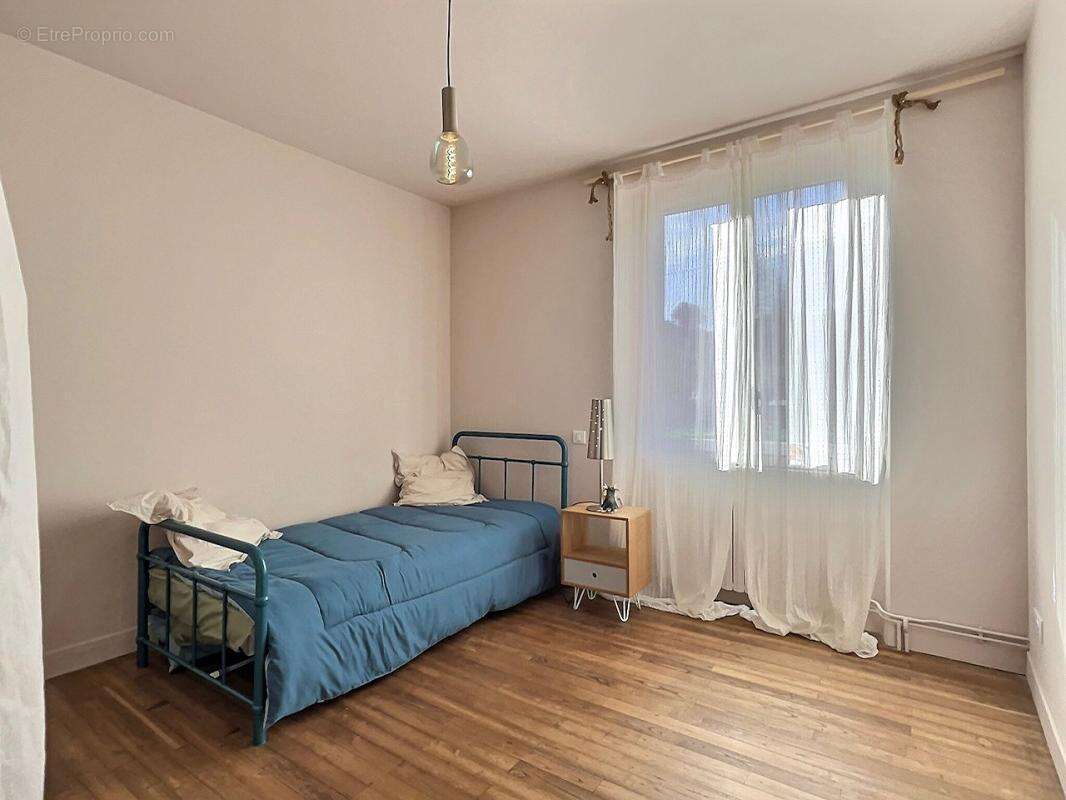 Maison à SAINT-JUERY