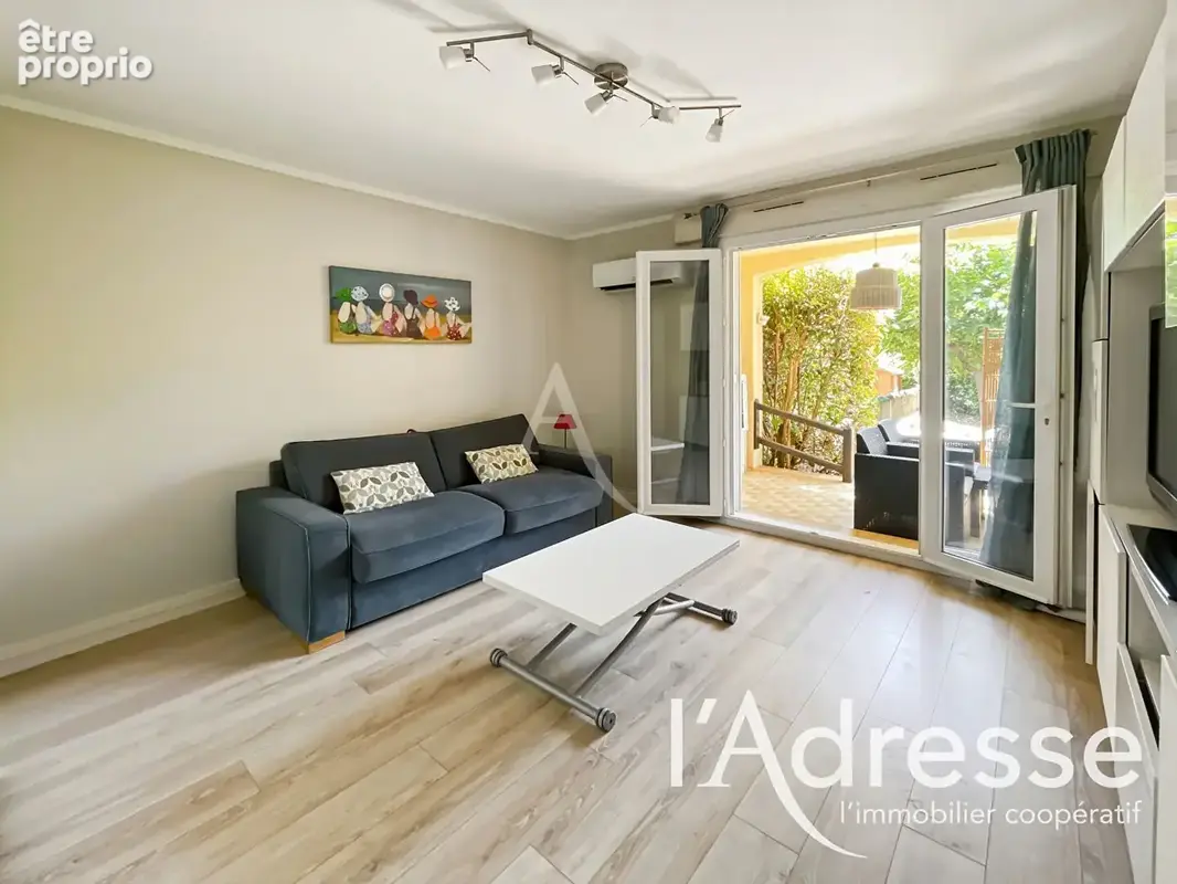Studio Saint-Cyr-Sur-Mer en Rez-de-jardin - photo 2