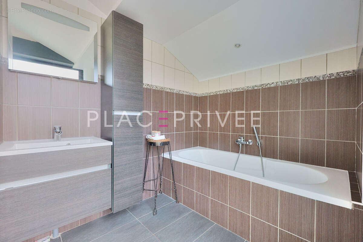 Appartement avec terrasse - photo 9