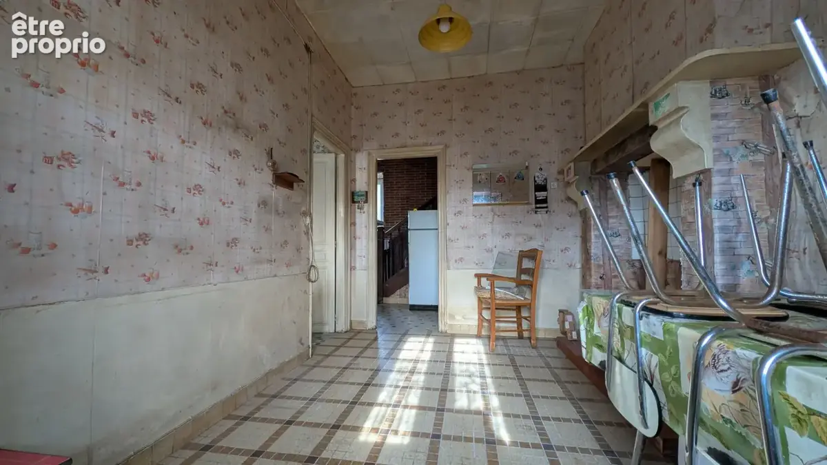 Charmante maison à rénover et son jardin indépendant - photo 2