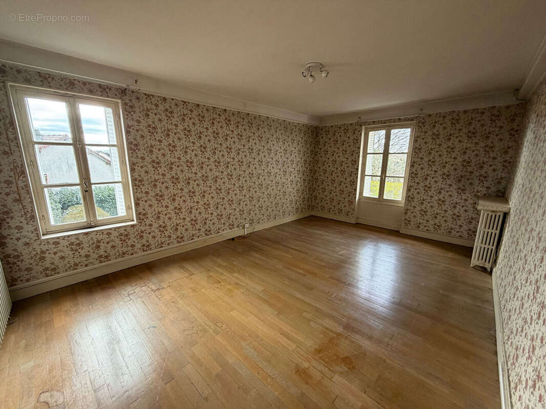 Appartement à LE CREUSOT