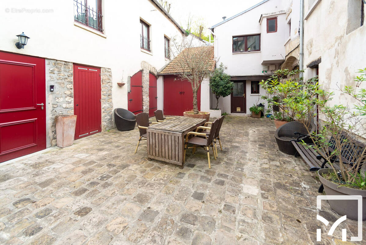 Appartement à BOUGIVAL