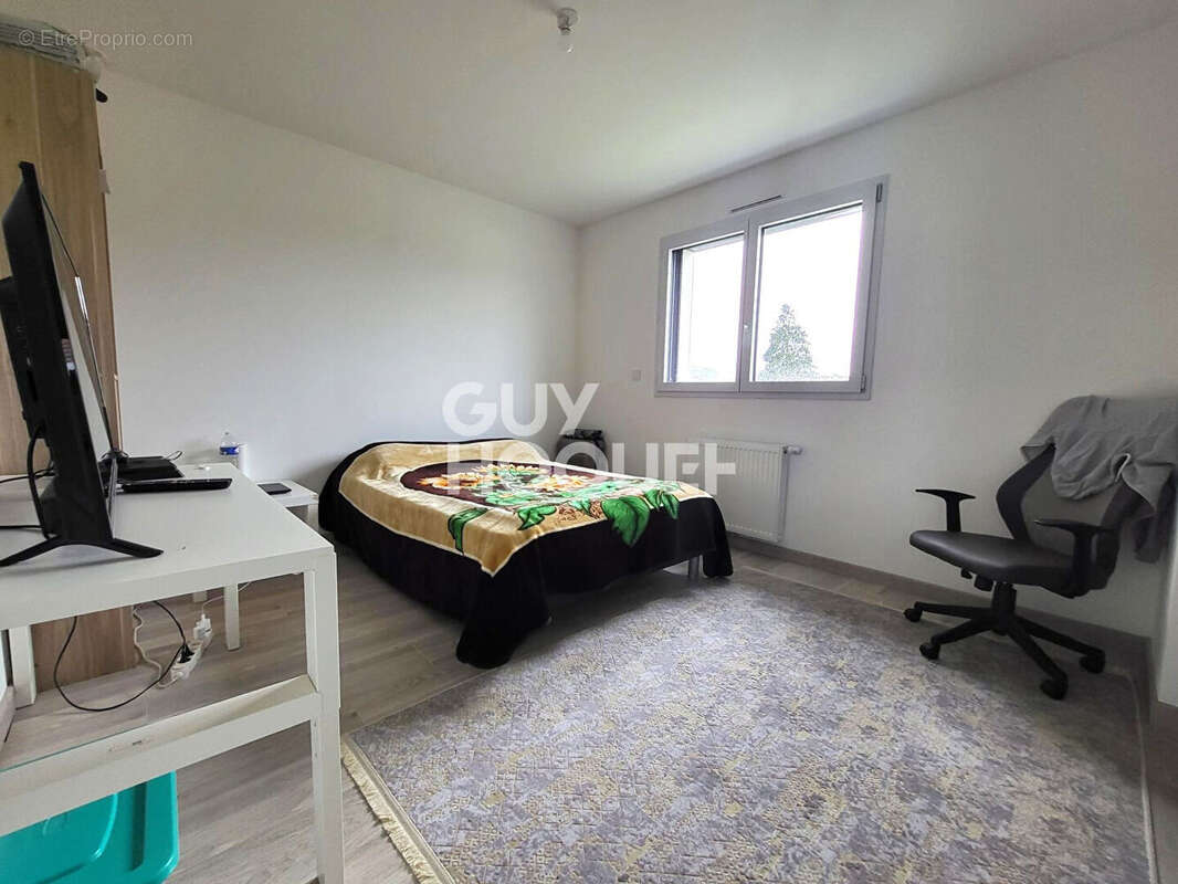 Maison à MONDEVILLE