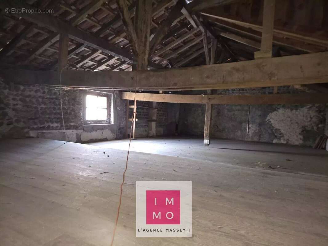 Appartement à VIC-EN-BIGORRE