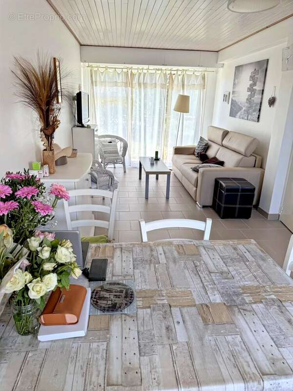 Appartement à CAMIERS