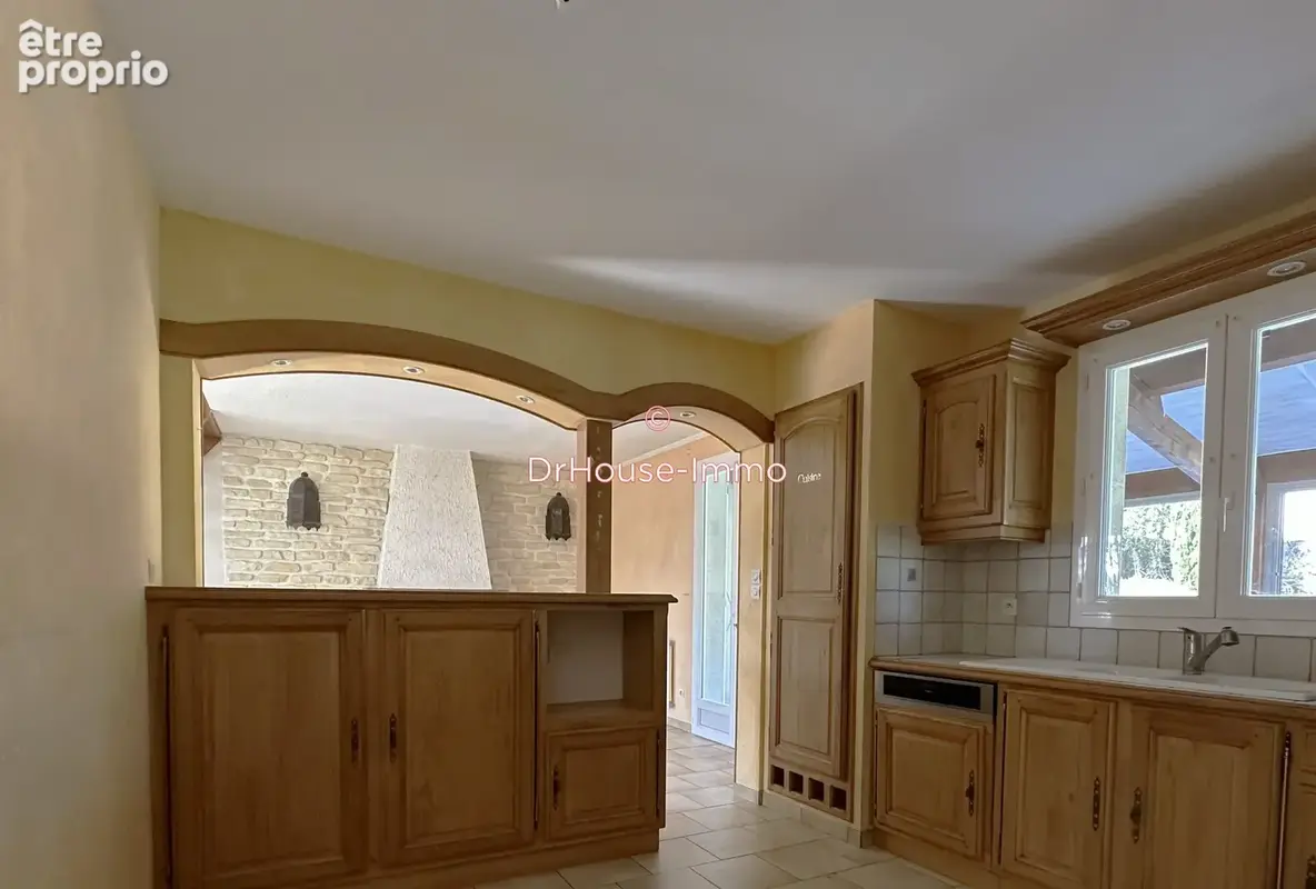Maison 6 pièces 148 m² à vendre à Montmoreau-Saint-Cybard (16190) - photo 6