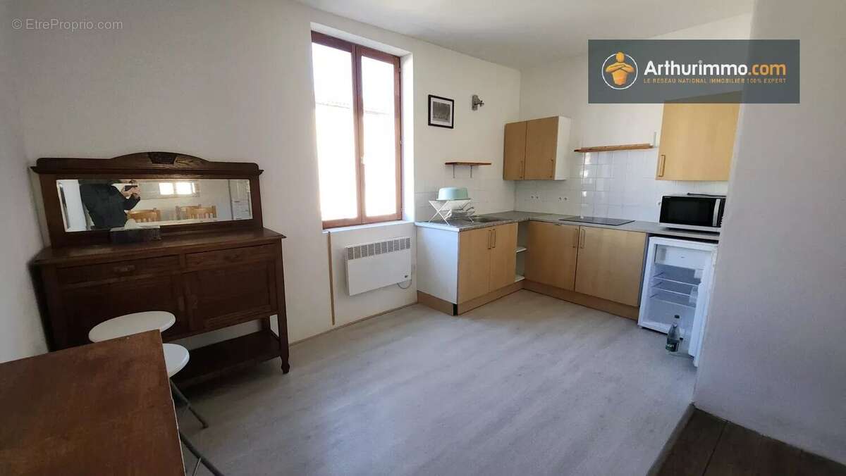 Maison à SAINTE-COLOMBE-SUR-L&#039;HERS