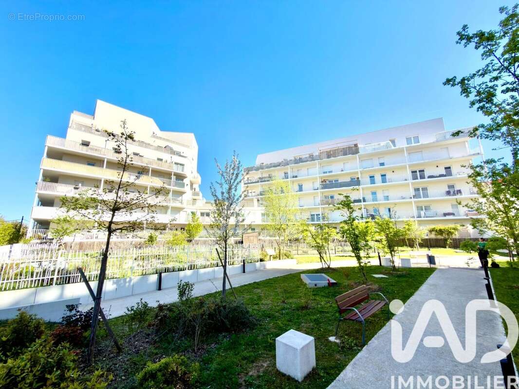 Photo 2 - Appartement à NOISY-LE-SEC
