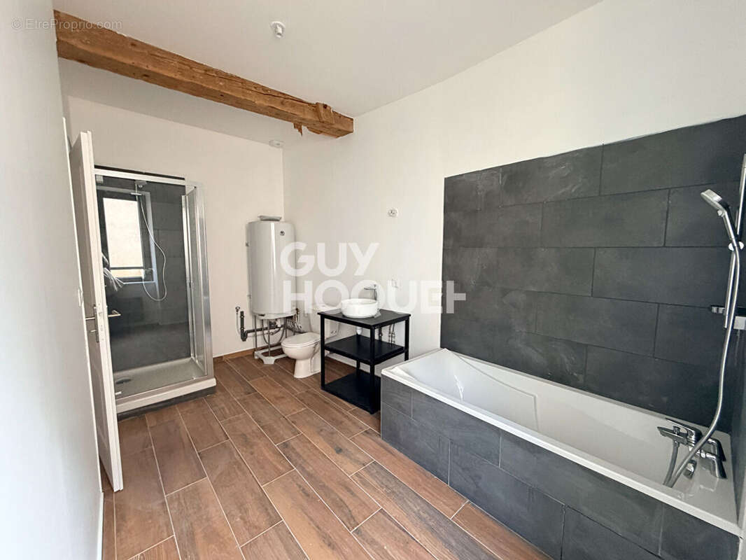 Appartement à BYANS-SUR-DOUBS