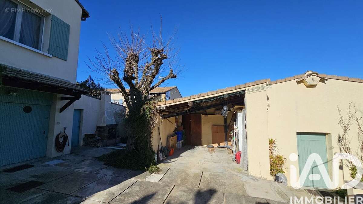 Maison 195 m² à Bagnols-Sur-Ceze  - photo 9