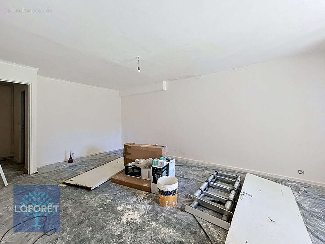 Appartement à CORBEIL-ESSONNES