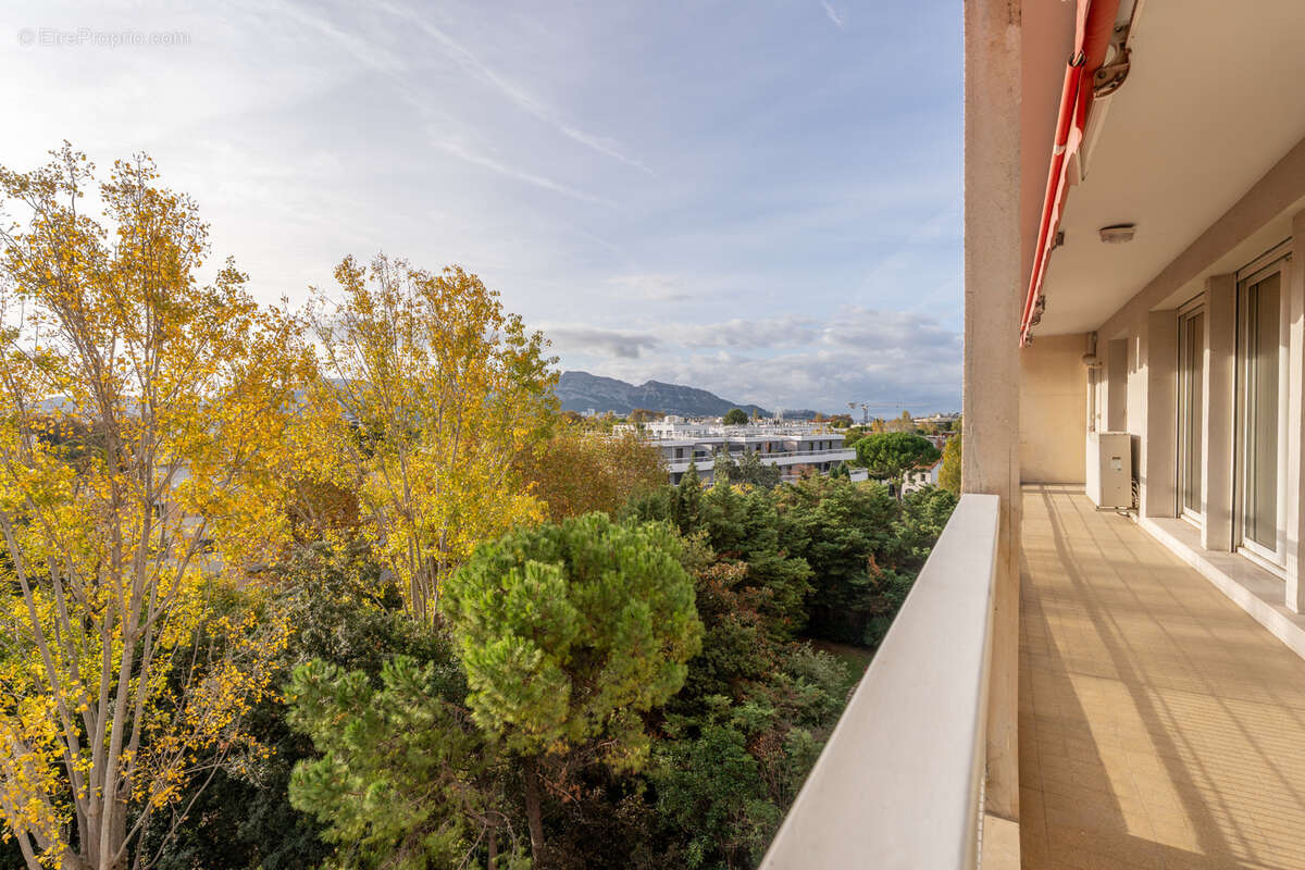 Appartement à MARSEILLE-8E