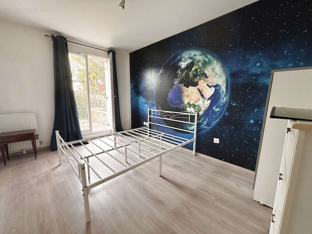 Appartement à LA CHAPELLE-EN-SERVAL