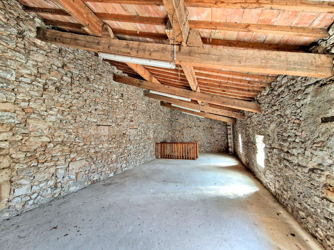 Maison à COMBAS