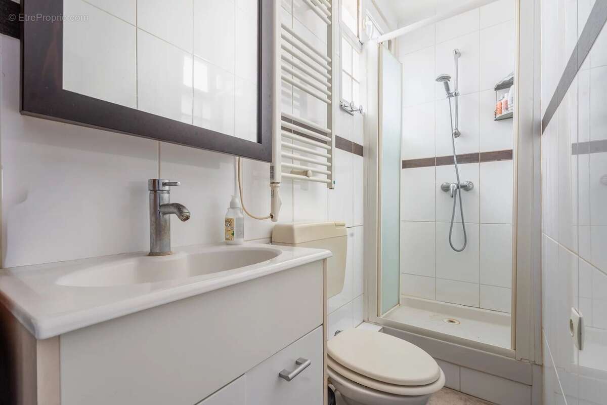 Appartement à PARIS-8E