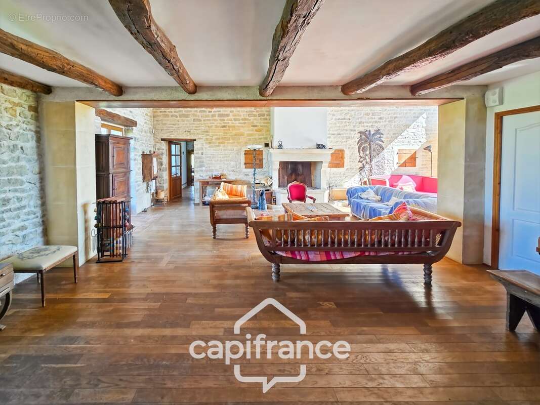 Nièvre (58) – Propriété de caractère avec piscine au cœur de la Bourgogne - photo 5