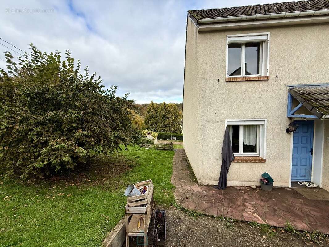 Maison à VILLERS-ECALLES