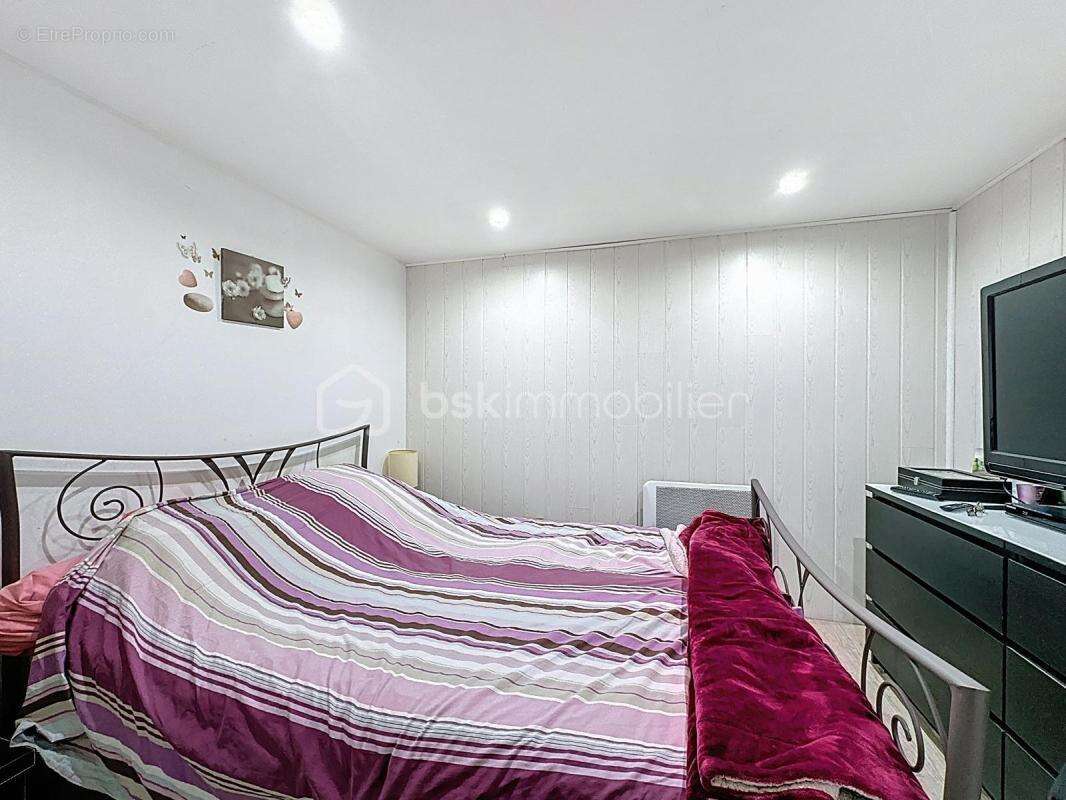 Maison à COURCOURONNES