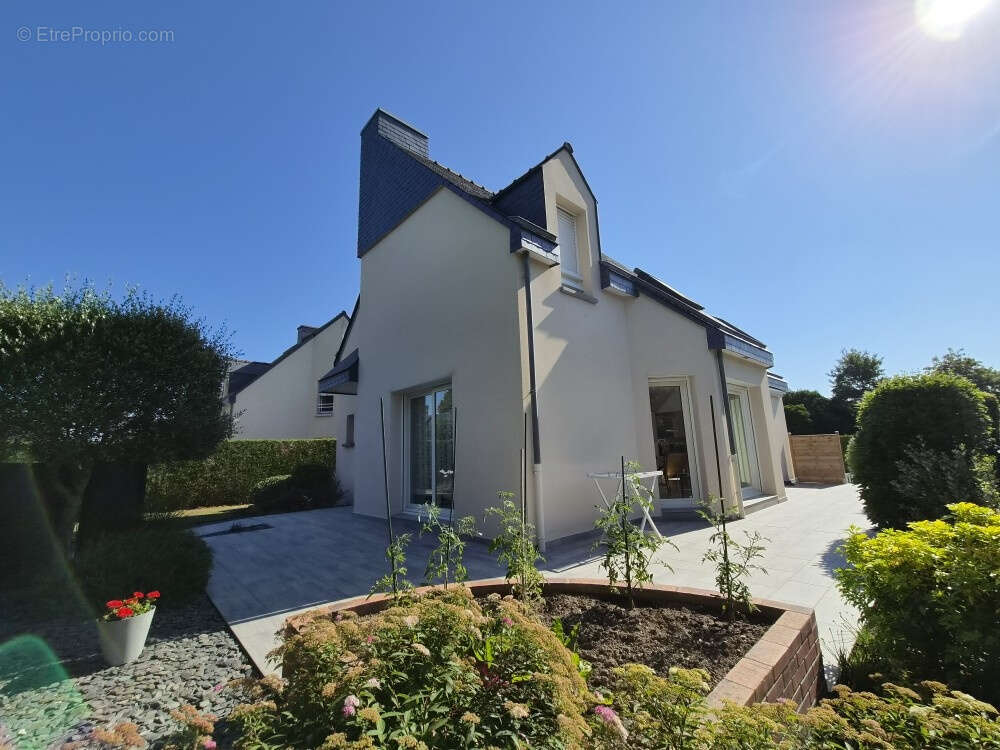 Maison à VERN-SUR-SEICHE