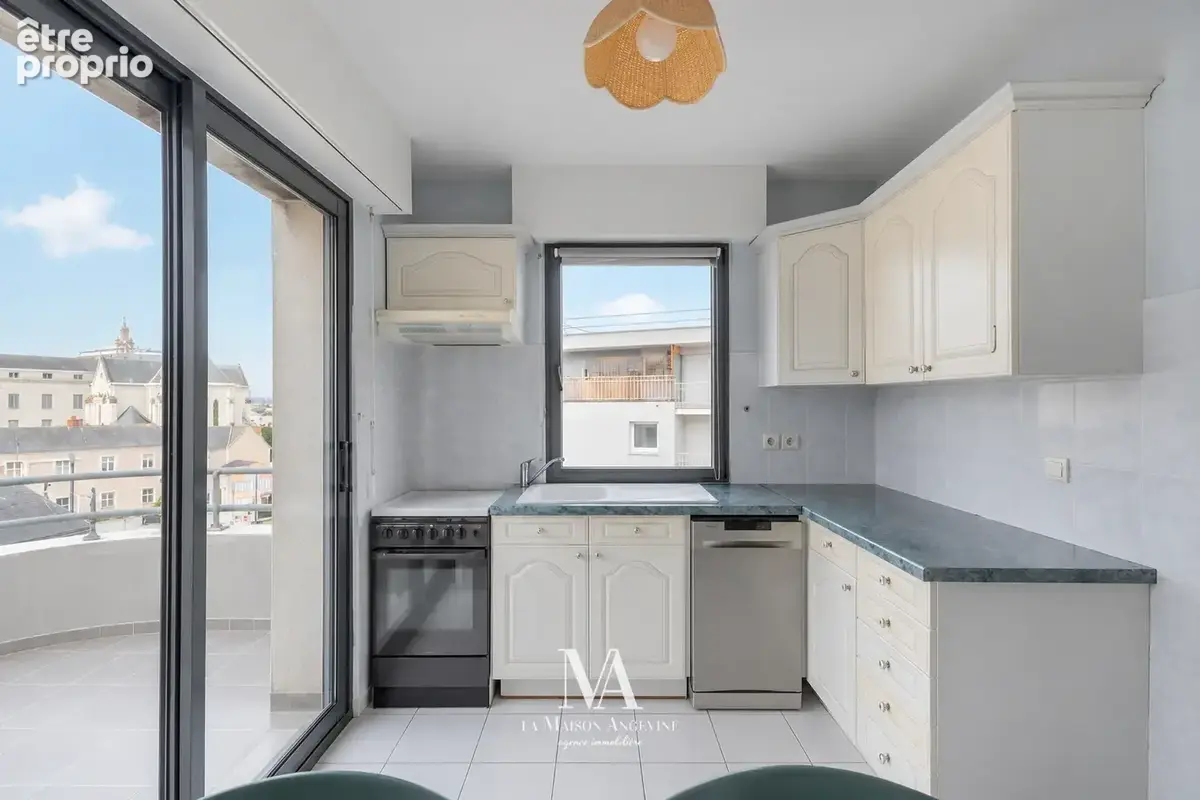 Angers   superbe t3 de 73 m2 avec vue exceptionnelle et grand garage - photo 4