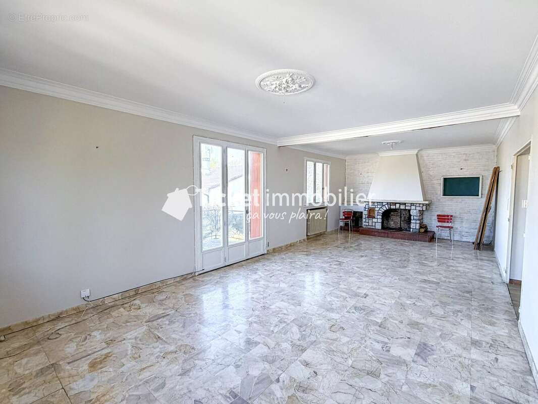 Maison à SAINT-JEAN