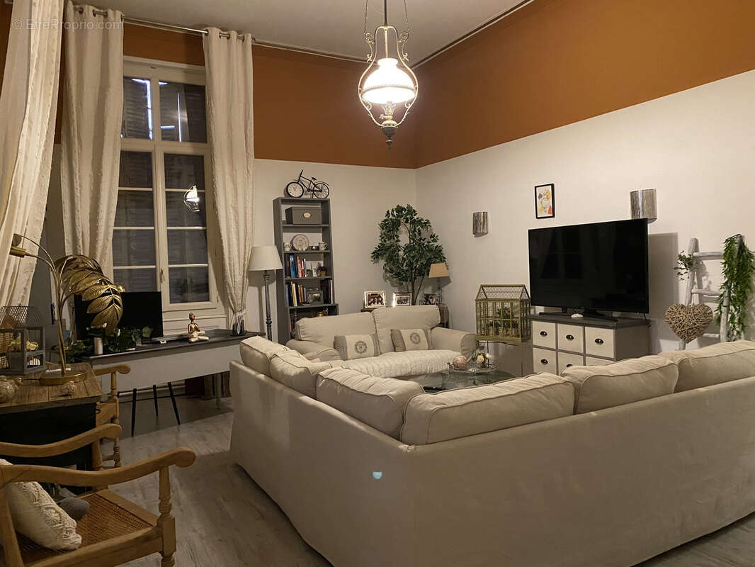 Maison à BOLLENE